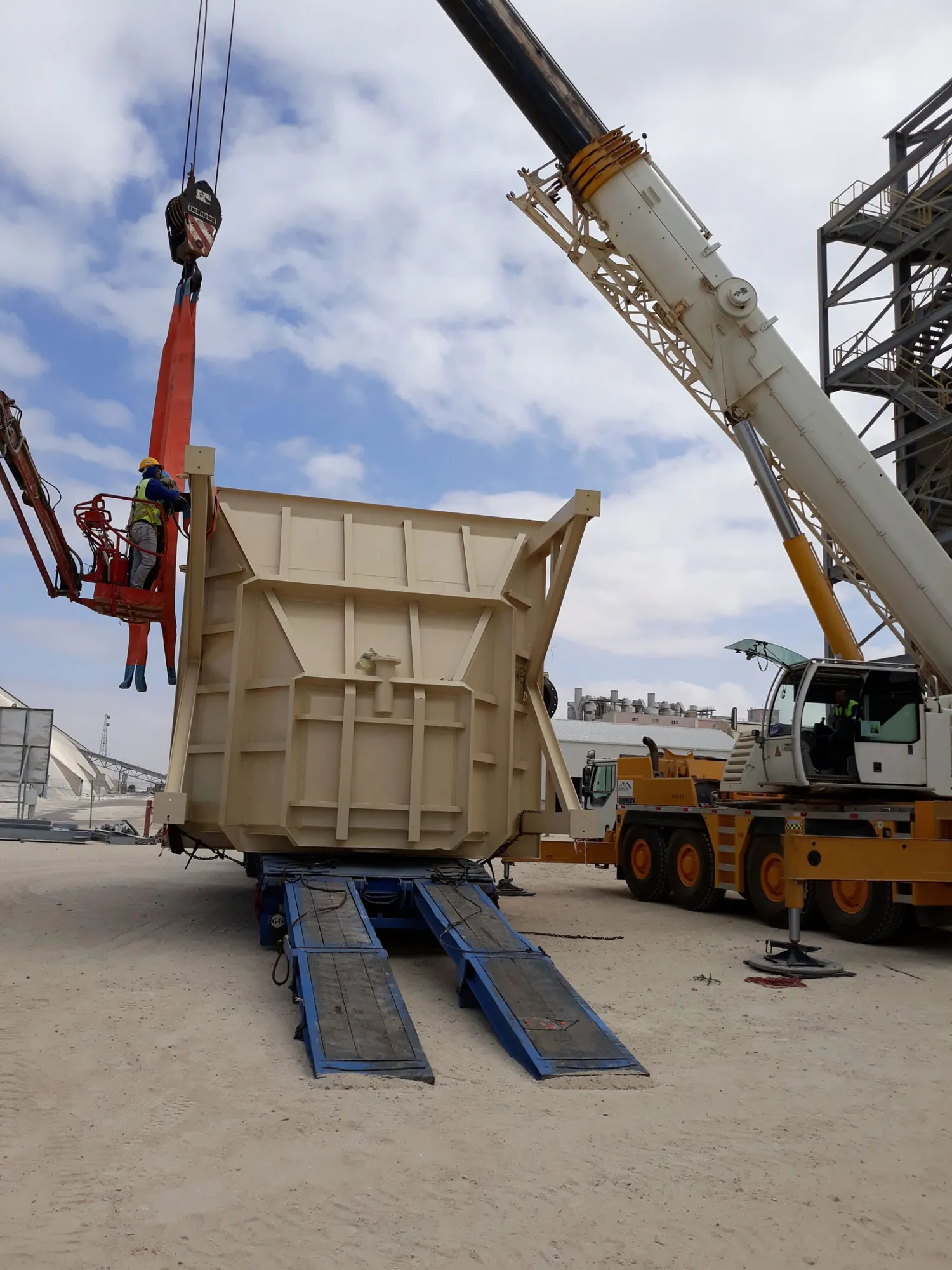 Virole en cours de roulage pour la laverie de Laâyoune
